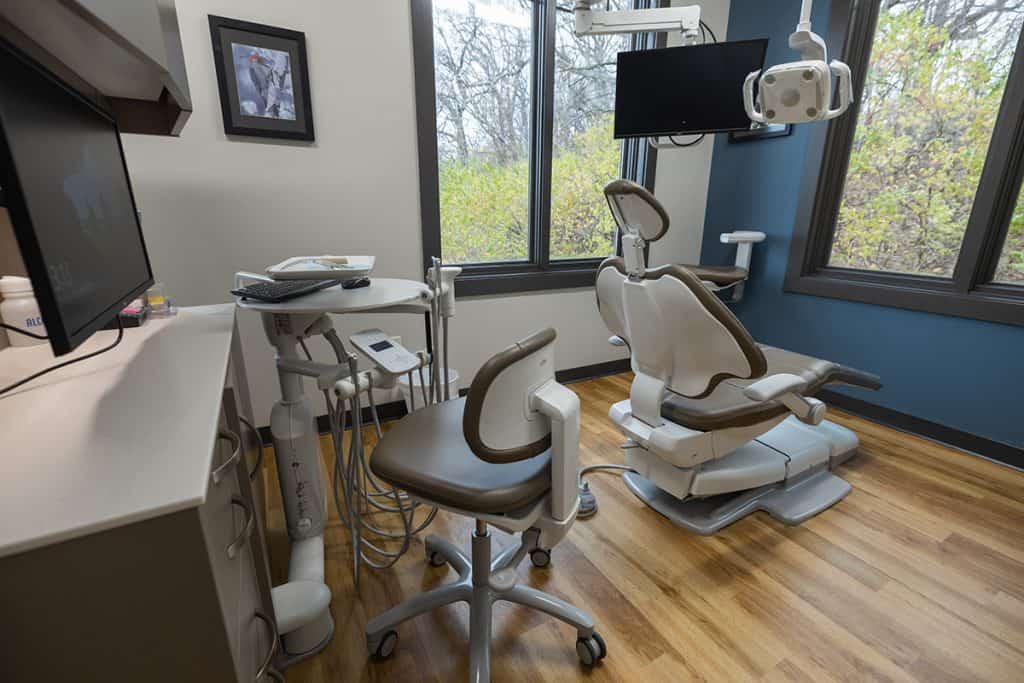 Dentist in Des Moines, IA
